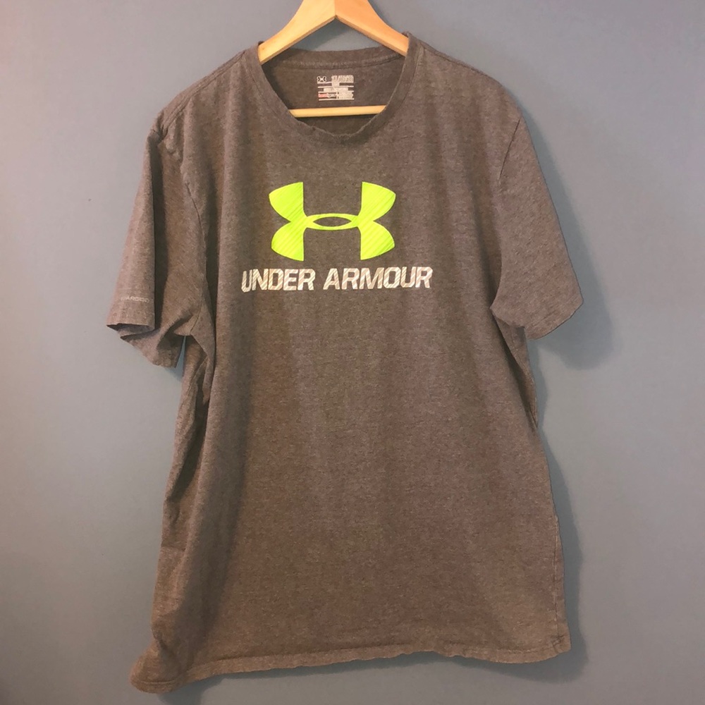 Mens 2XL UnderArmour T-Shirt